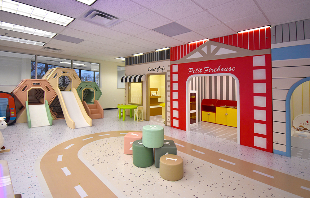Petit Play Café leases 5,200 s/f at Cummings Properties 299 Washington
